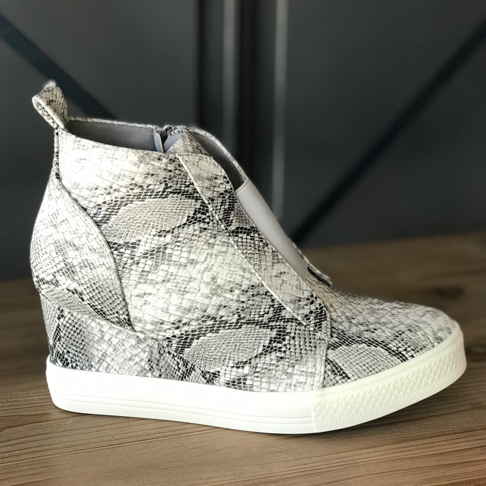 PRICE FIRM ▪️ NO OFFERS  Zoey Snake Wedge Sneakers - Picture 4 of 6